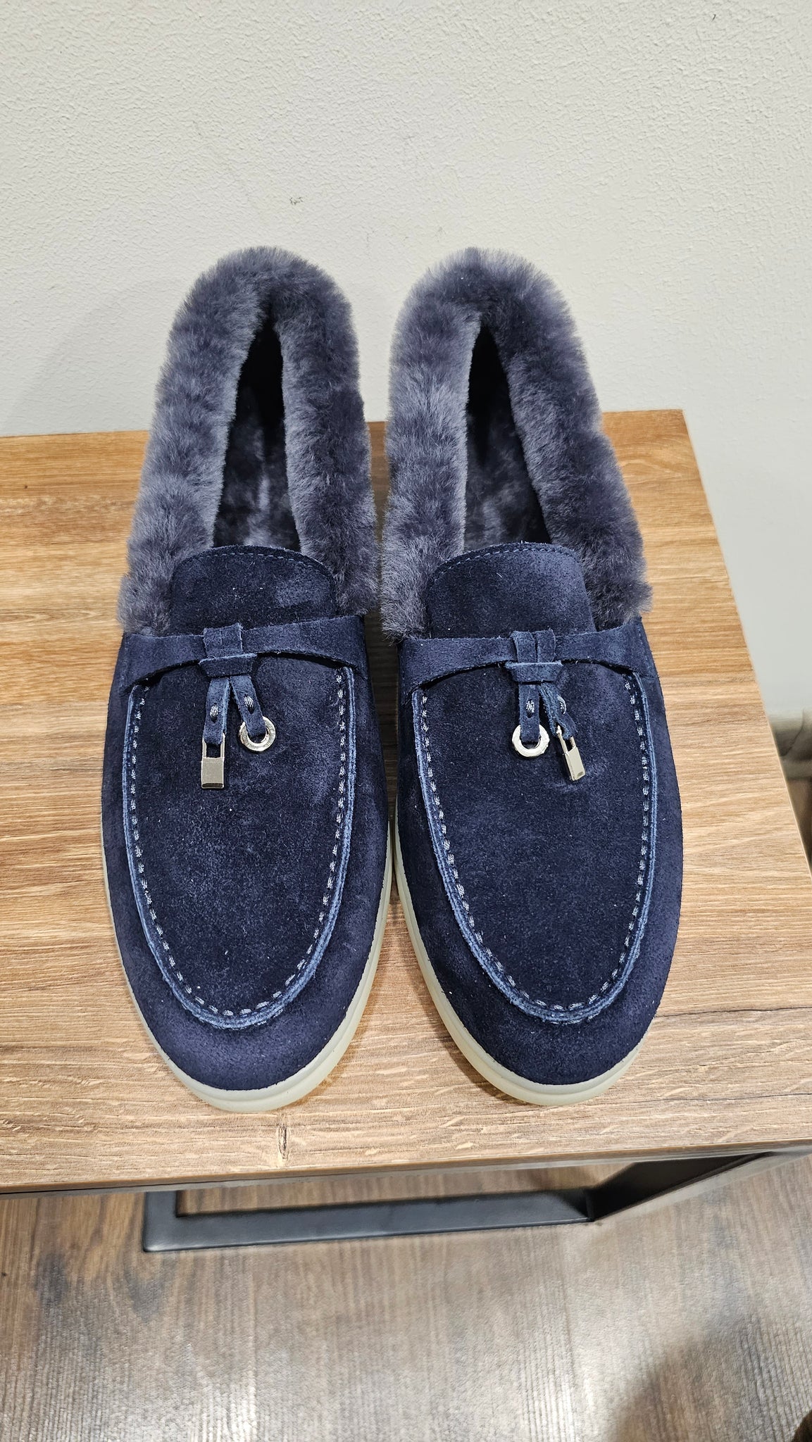 Women's moccasins made of genuine suede with fur